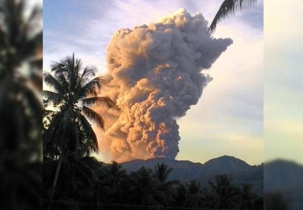 Gempa Maluku Gunung Dukono