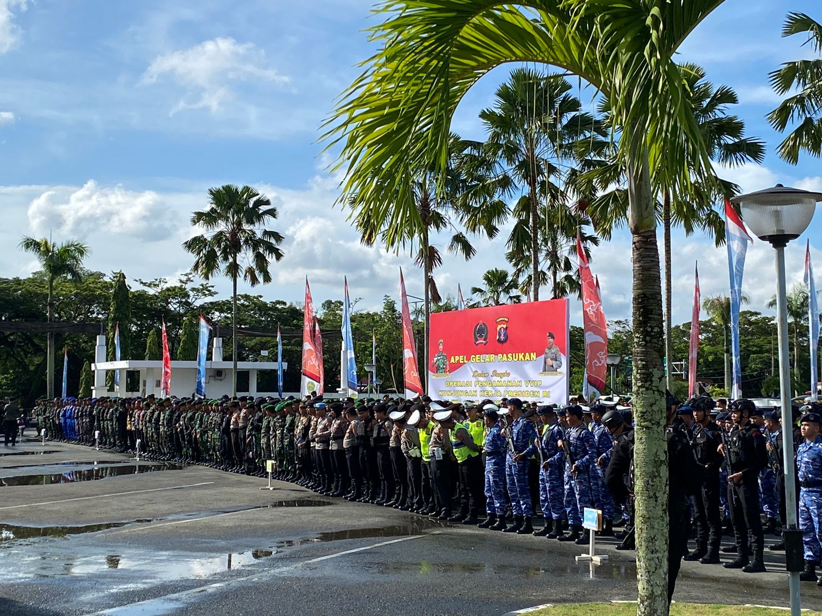 Sinergitas TNI Polri Kawal Kunjungan Kerja RI Acara APEKSI dan Groundbreaking di IKN