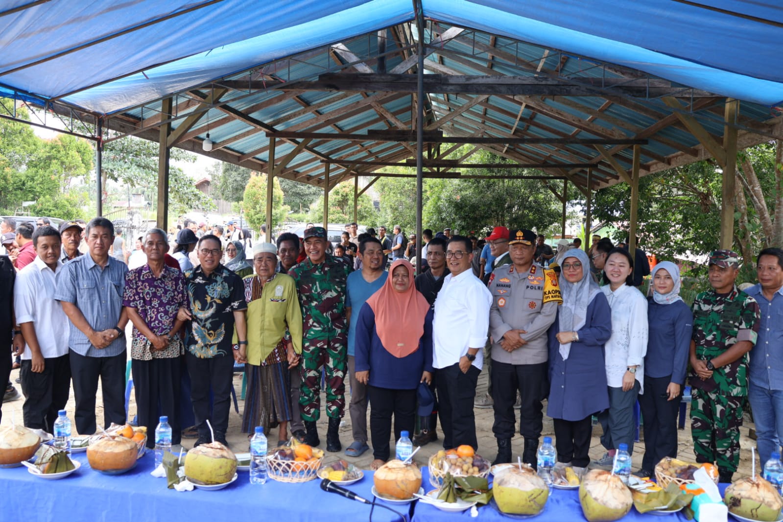 Pj. Gubernur Kaltim bersama Polda Kaltim dan Stakeholder Tinjau Lapangan, Pastikan Hak Masyarakat Terdampak Banjir Sepaku Terpenuhi